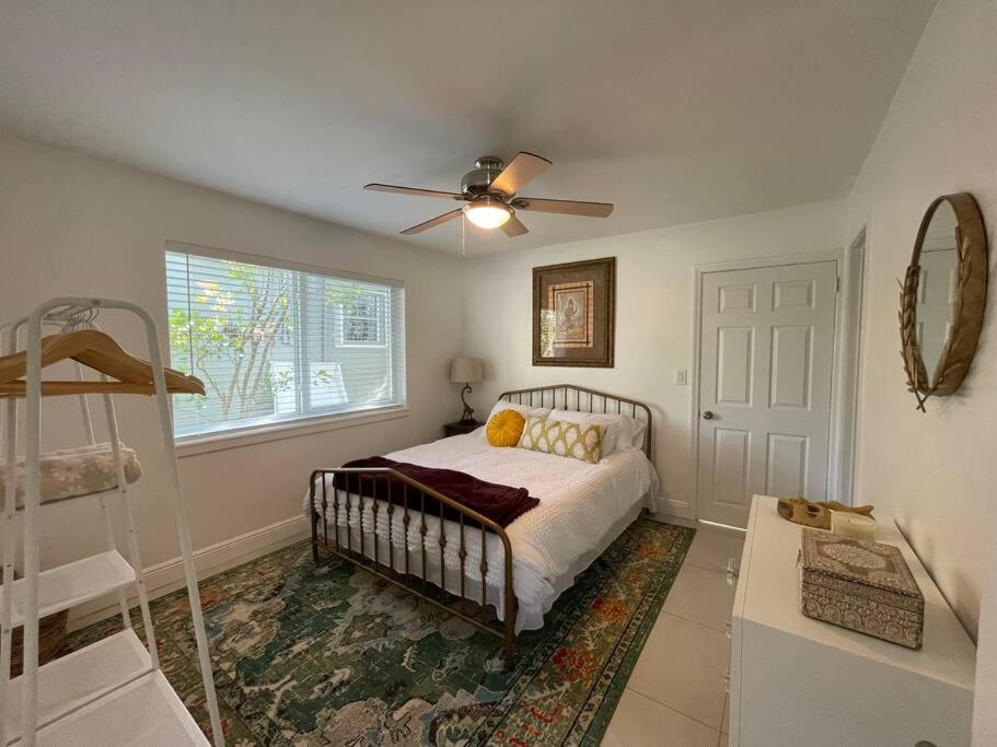 Jungle Cottage With Luxury Pool, Hot Tub And More! Lake Worth Beach Exteriör bild
