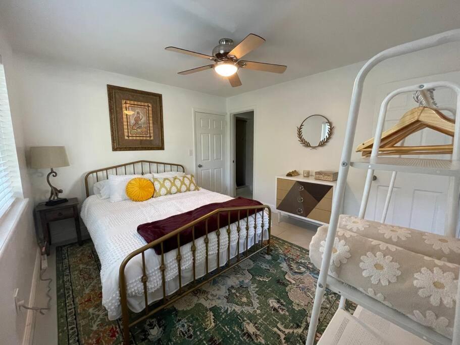 Jungle Cottage With Luxury Pool, Hot Tub And More! Lake Worth Beach Exteriör bild