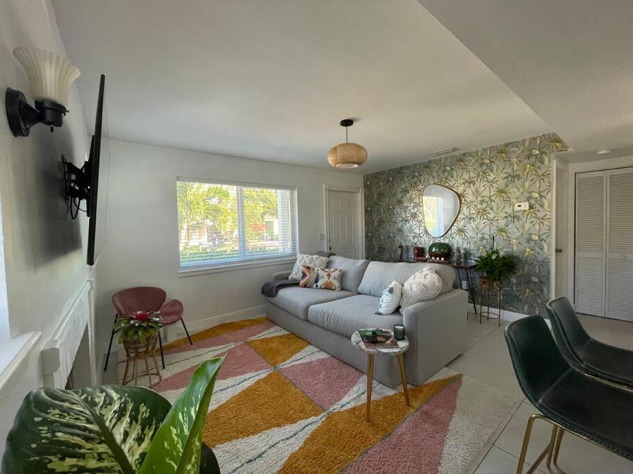 Jungle Cottage With Luxury Pool, Hot Tub And More! Lake Worth Beach Exteriör bild